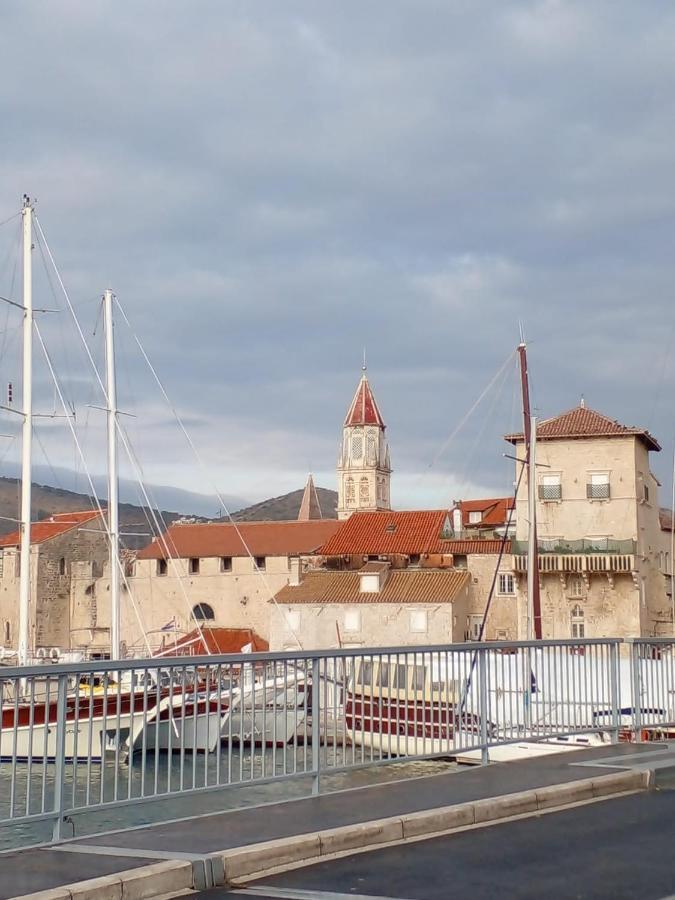 Apartmani Ivan Trogir Exterior foto